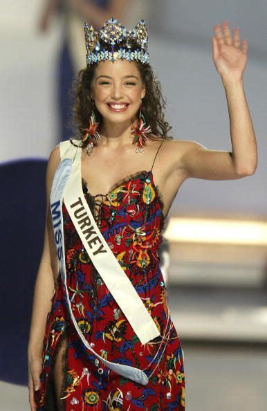 miss world 2002 winner